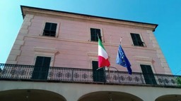 Ceriale-palazzo-Comune-678x381.j.jpg - {Ceriale-palazzo-Comune-678x381.j.jpg} - [125219]