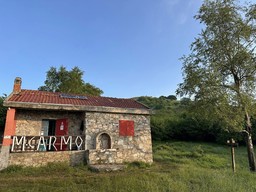32.jpg - {32.jpg} - [127040]