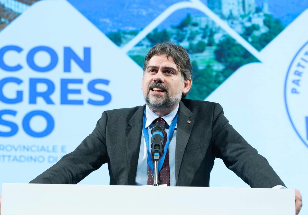 Foto segretario Marco Fontana.jpg - {Foto segretario Marco Fontana.jpg} - [127145]