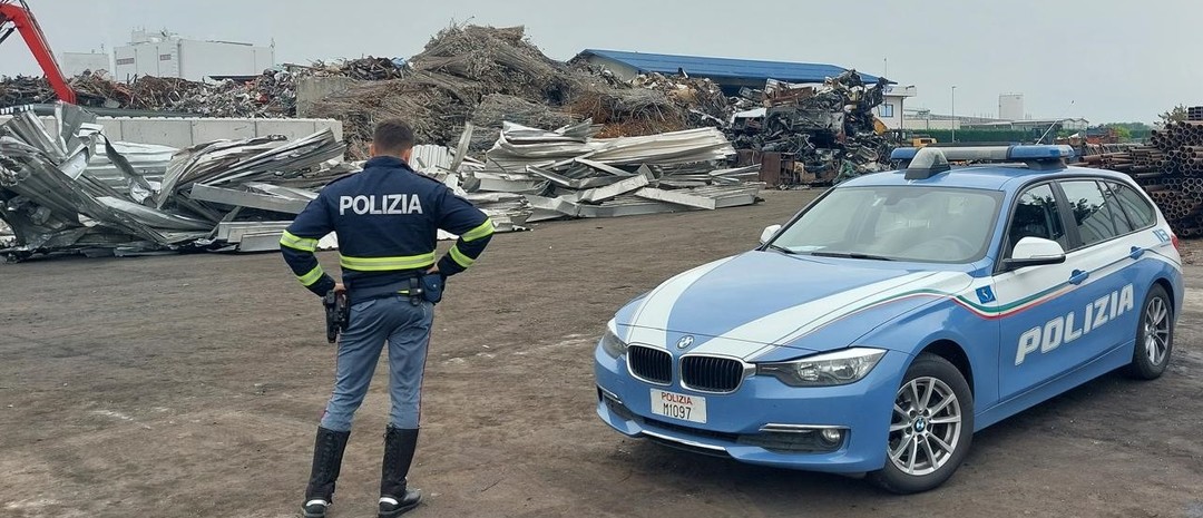 Immagine Polizia Stradale_1.jpg - {Immagine Polizia Stradale_1.jpg} - [127459]