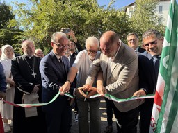 Inaugurata sede Cisl a Ivrea.jpg - {Inaugurata sede Cisl a Ivrea.jpg} - [127797]