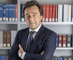 GustavoGili.jpg - {GustavoGili.jpg} - [127950]