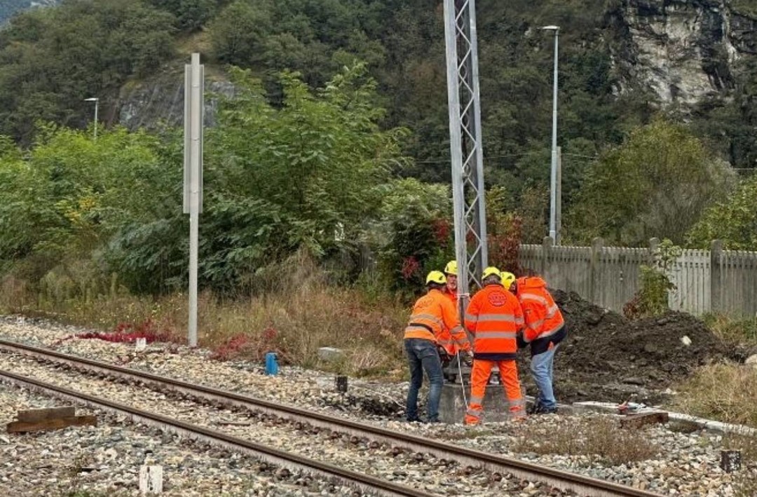 Foto lavori linea ferroviaria.jpg - {Foto lavori linea ferroviaria.jpg} - [128815]