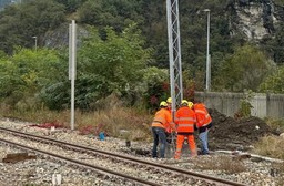 Foto lavori linea ferroviaria.jpg - {Foto lavori linea ferroviaria.jpg} - [128815]
