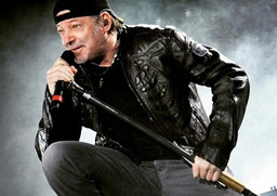 VascoRossi.jpg - {VascoRossi.jpg} - [128873]