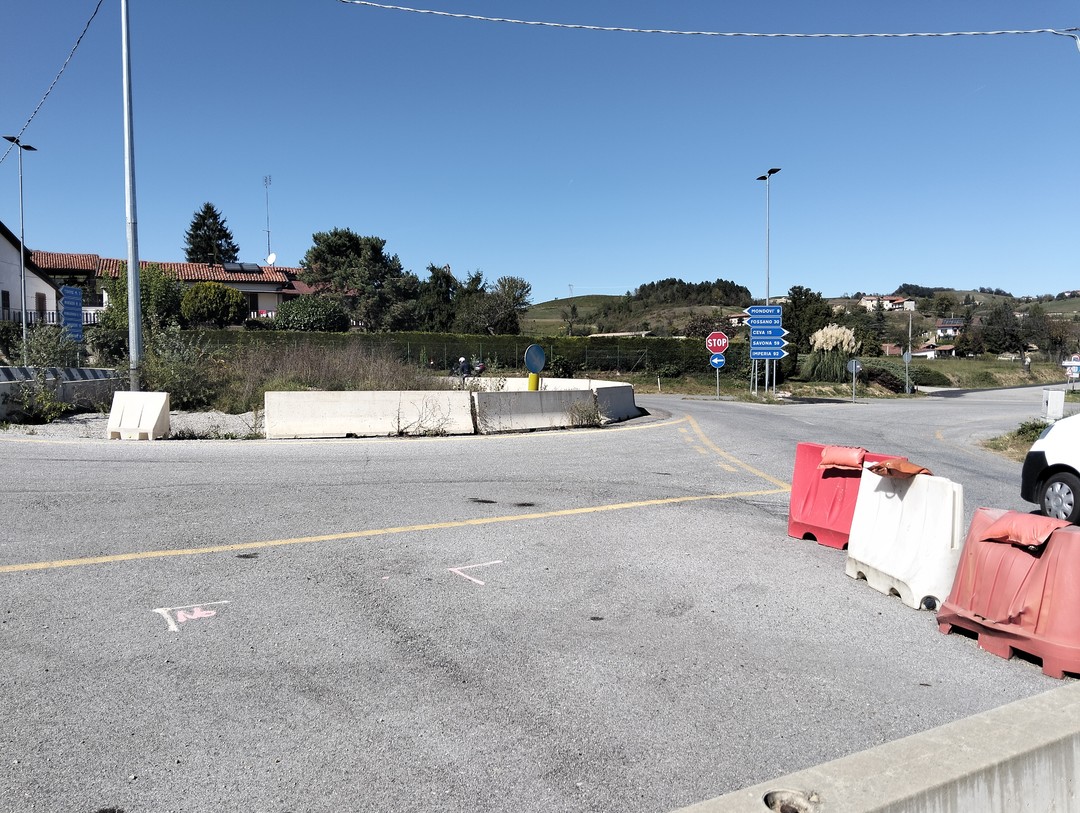 Immagine rotonda1.jpg - {Immagine rotonda1.jpg} - [129210]