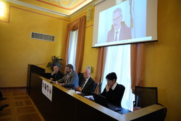 Seconda tavola rotonda.JPG - {Seconda tavola rotonda.JPG} - [130103]