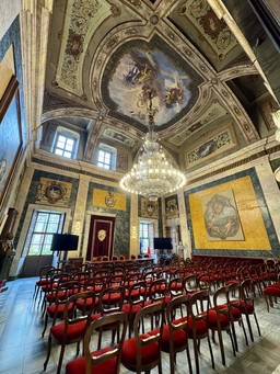 Immagine Salone d'Onore municipio Cuneo.jpg - {Immagine Salone d'Onore municipio Cuneo.jpg} - [130495]