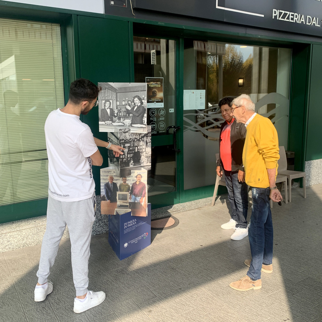 Mostra_QU-2048x2048.jpg - {Mostra_QU-2048x2048.jpg} - [131240]