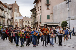 Uvernada-Grande-Orchestra-Occitana-2048x1367.jpg - {Uvernada-Grande-Orchestra-Occitana-2048x1367.jpg} - [131288]