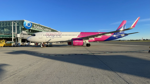 Foto aereo Caselle wizz sofia aeroporto.jpg - {Foto aereo Caselle wizz sofia aeroporto.jpg} - [132073]