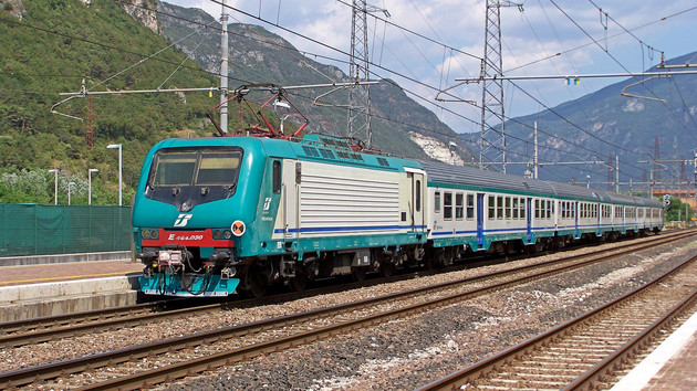 Foto treni trasporti.jpg - {Foto treni trasporti.jpg} - [132081]