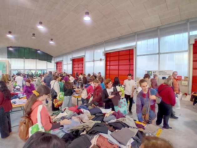 Immagine mercatno baratto 2025 7.jpg - {Immagine mercatno baratto 2025 7.jpg} - [132089]