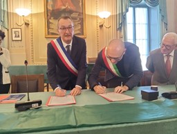 Immagine Geme1.jpg - {Immagine Geme1.jpg} - [132097]