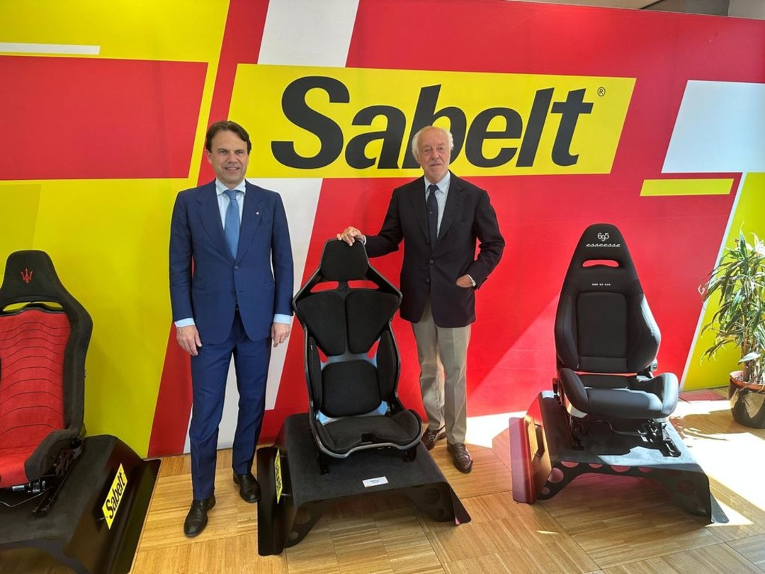 SedileElicotteriSabelt.jpg - {SedileElicotteriSabelt.jpg} - [132209]