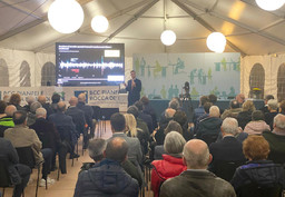 BccPianfei_30.10.25.jpg - {BccPianfei_30.10.25.jpg} - [132441]