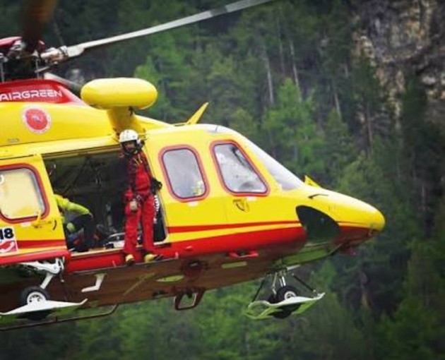 Foto elicottero soccorso alpino e speleologico.jpg - {Foto elicottero soccorso alpino e speleologico.jpg} - [132689]