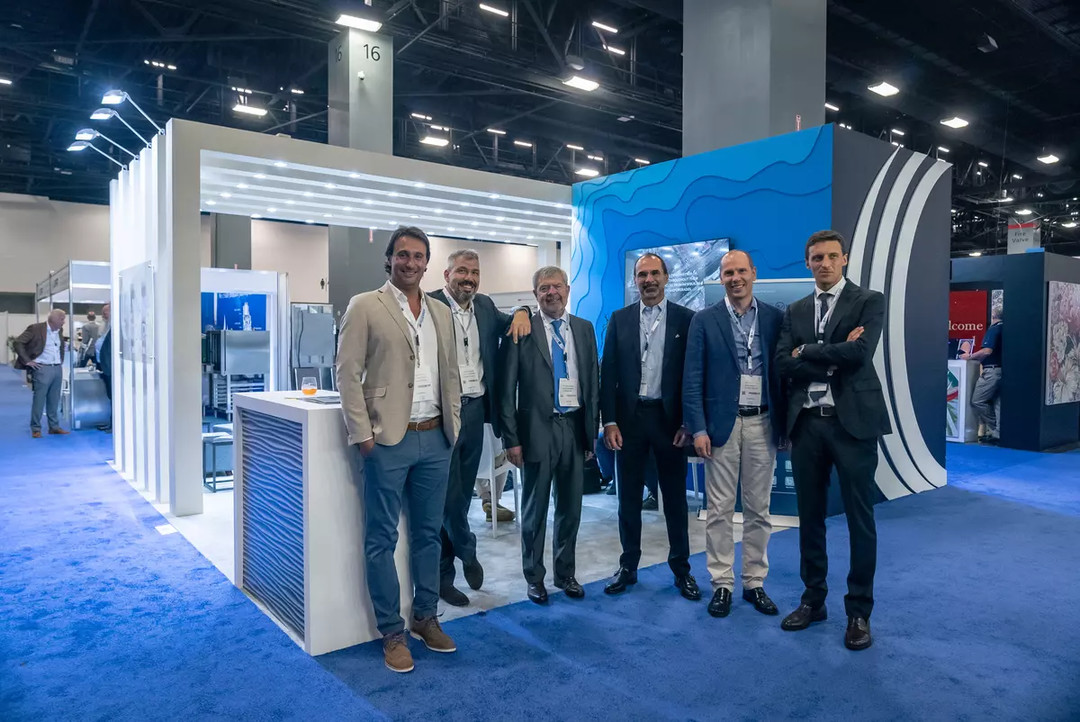 DeWaveGroup.jpg - {DeWaveGroup.jpg} - [132777]