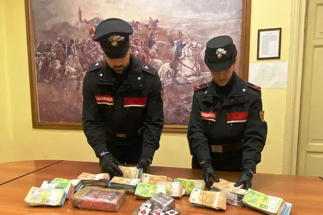 Carabinieri.jpg - {Carabinieri.jpg} - [132889]