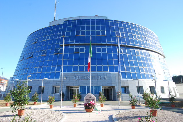 $RLSE1N4.jpg - {$RLSE1N4.jpg} - [132913]