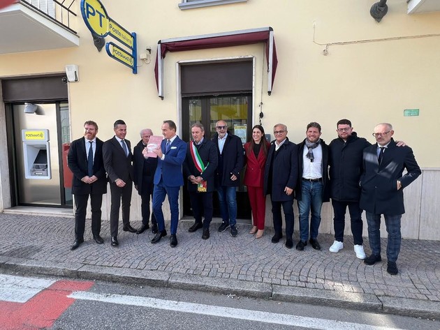 0.jpg - {0.jpg} - [133362]