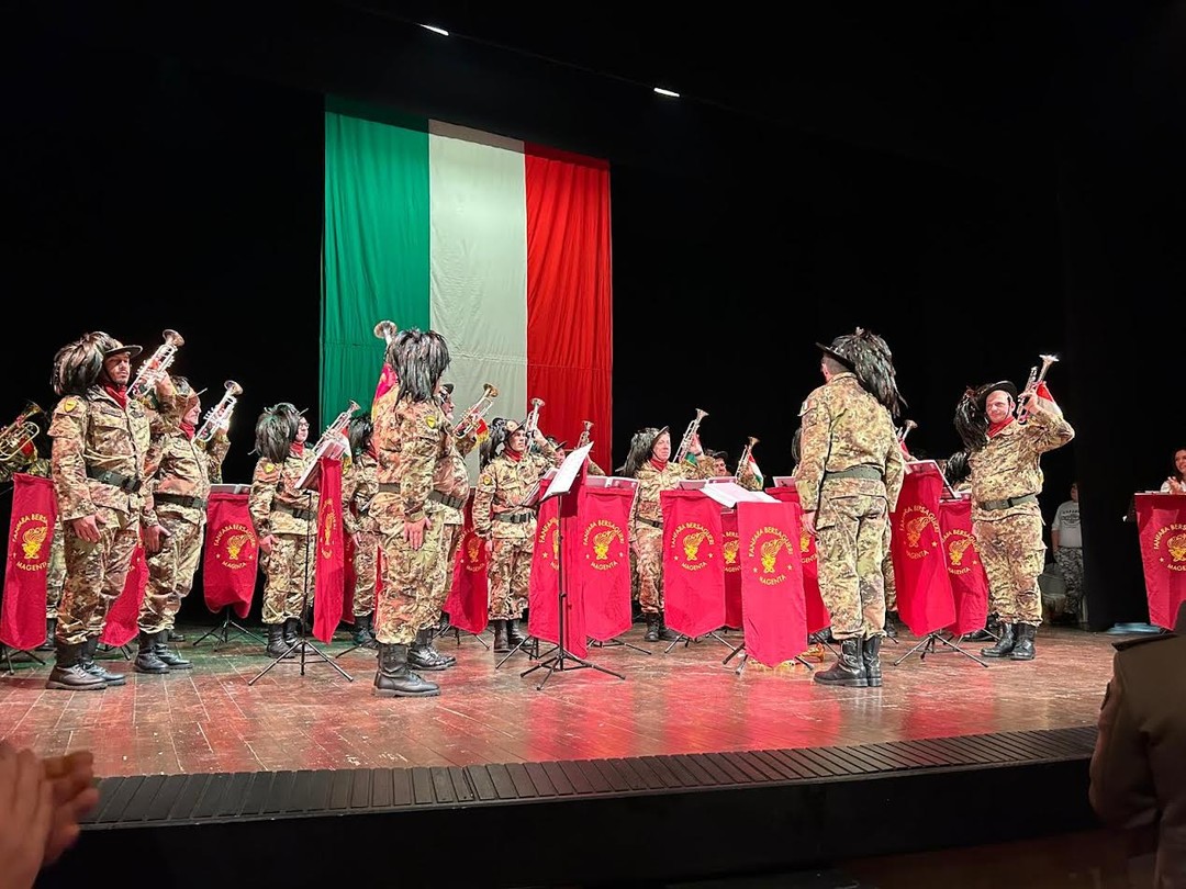 0.jpg - {0.jpg} - [133698]