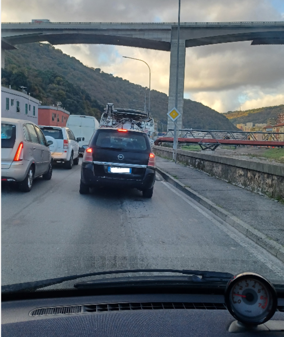 Immagine SKYMETRO.png - {Immagine SKYMETRO.png} - [133818]