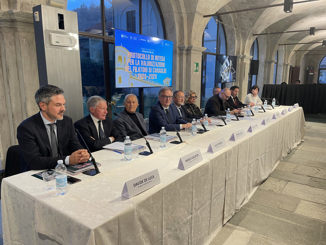 $RH2A3ZI.jpg - {$RH2A3ZI.jpg} - [134146]