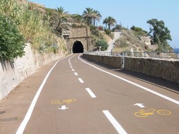 pista-ciclabile.jpg - {pista-ciclabile.jpg} - [13419]