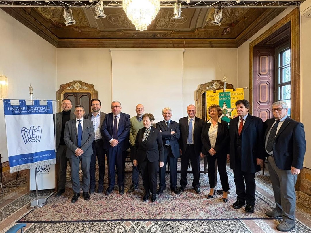 0.jpg - {0.jpg} - [134683]