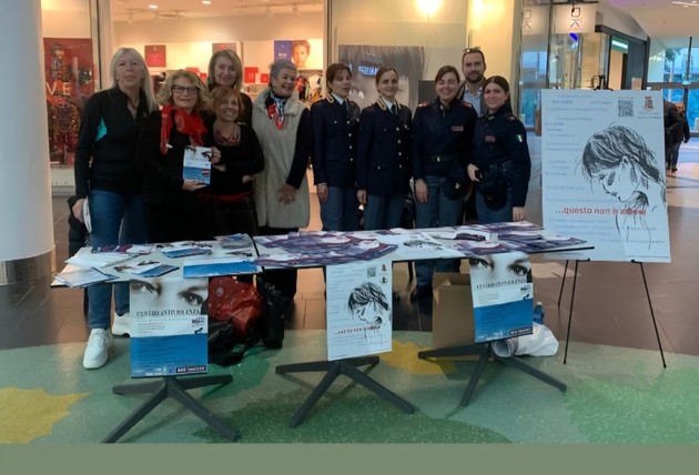 questo-non-e-amore.jpg - {questo-non-e-amore.jpg} - [134827]