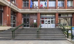 Foto biblioteca civica centrale.jpg - {Foto biblioteca civica centrale.jpg} - [135771]