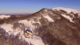 Il Rifugio Parco Antola e la cima del monte Antola con la neve - drone foto Federico Ciprietti.jpg - {Il Rifugio Parco Antola e la cima del monte Antola con la neve - drone foto Federico Ciprietti.jpg} - [135872]