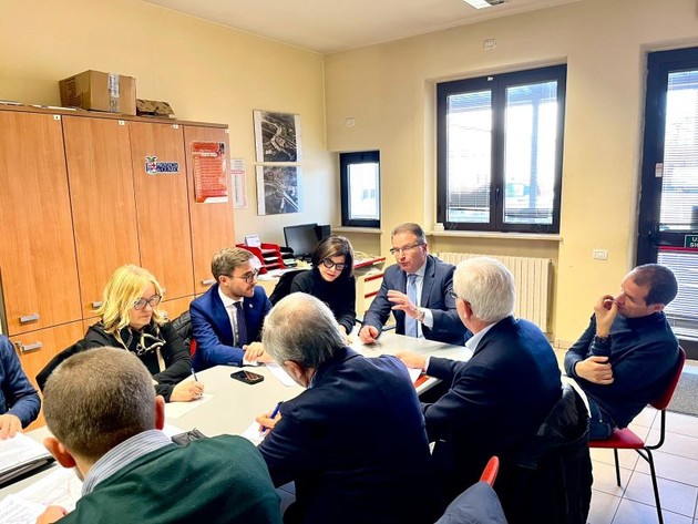 Tavolo-Grandi-Opere-dell11-dicembre-2-e1765467193273.jpg - {Tavolo-Grandi-Opere-dell11-dicembre-2-e1765467193273.jpg} - [135891]