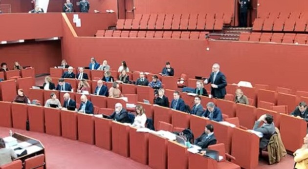 Immagine hgfhfghfghf.jpg - {Immagine hgfhfghfghf.jpg} - [136291]