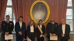 Immagine 0.jpg - {Immagine 0.jpg} - [136475]