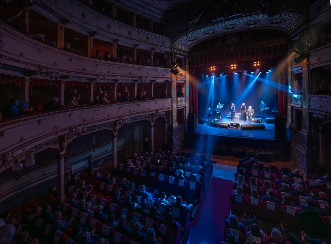 $RXGJQM0.jpg - {$RXGJQM0.jpg} - [136499]