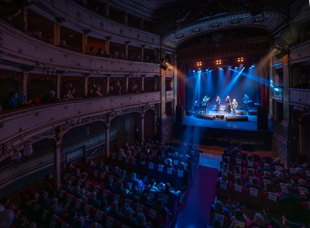 $RXGJQM0.jpg - {$RXGJQM0.jpg} - [136499]