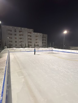 Foto pista pattinaggio sport Bardonecchia.jpg - {Foto pista pattinaggio sport Bardonecchia.jpg} - [136724]