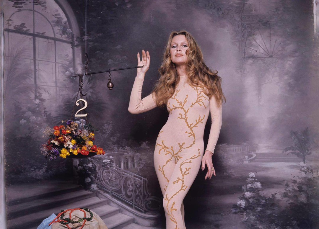 Brigitte Bardot in uno scatto di Angelo Frontoni.jpg - {Brigitte Bardot in uno scatto di Angelo Frontoni.jpg} - [136788]