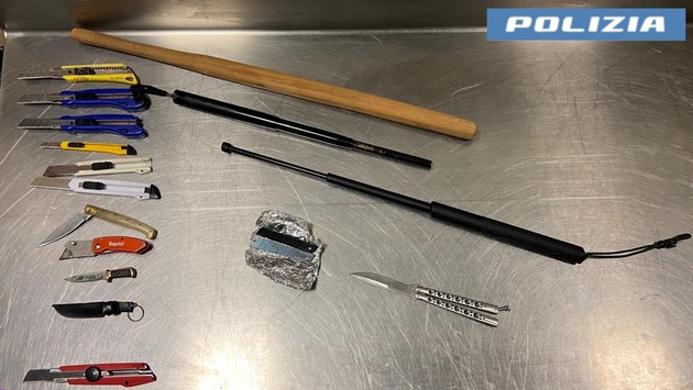 Perquisizione.jpg - {Perquisizione.jpg} - [136892]