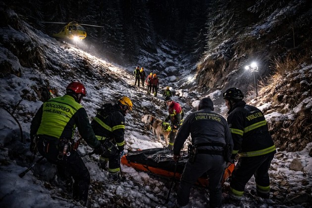 EscursionistaFranceseMorto.jpeg - {EscursionistaFranceseMorto.jpeg} - [136996]