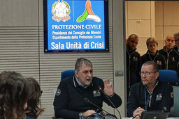 L'unità di crisi della Protezione Civile.jpg - {L'unità di crisi della Protezione Civile.jpg} - [137180]
