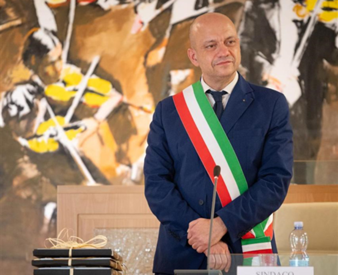 Rapetti.jpg - {Rapetti.jpg} - [137468]