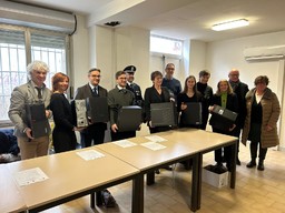 $RG2DE3C.jpg - {$RG2DE3C.jpg} - [137693]