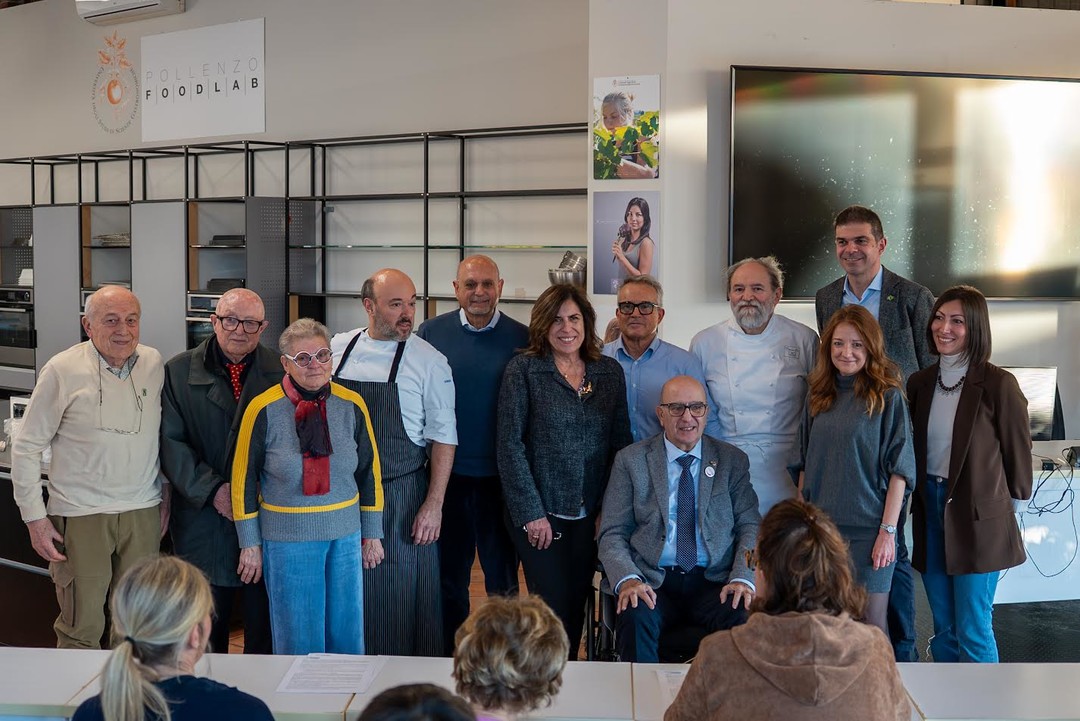 0.jpg - {0.jpg} - [138597]