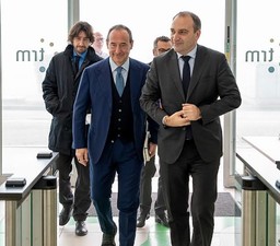 0.jpg - {0.jpg} - [138845]