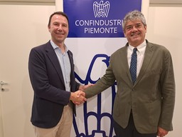 PHOTO-2026-02-05-11-15-27.jpg - {PHOTO-2026-02-05-11-15-27.jpg} - [139053]