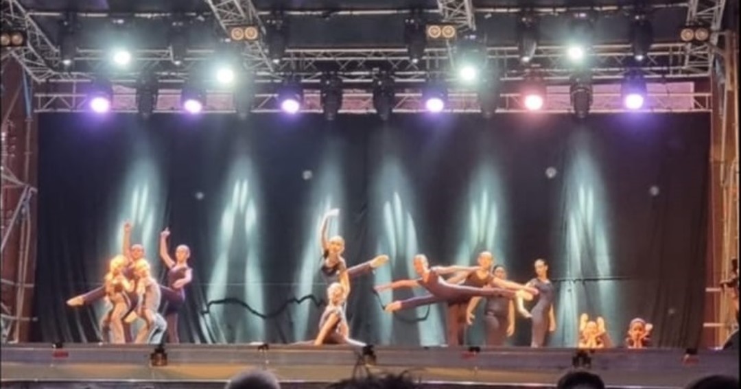 Gala-Danza-Loano.jpg - {Gala-Danza-Loano.jpg} - [13931]