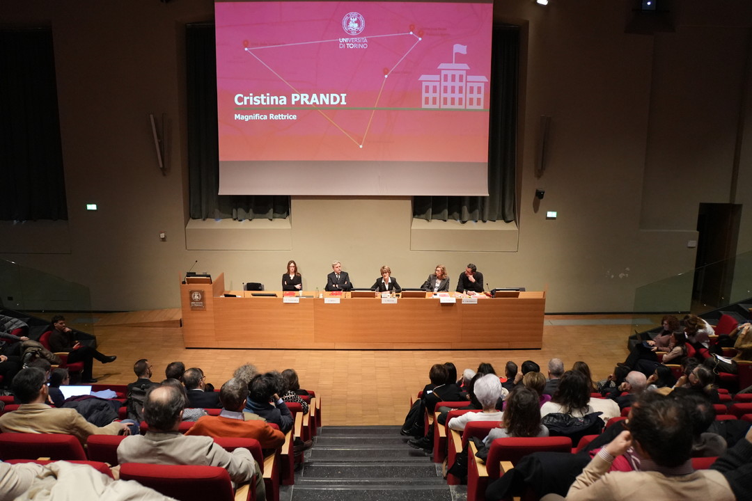 Conferenza Zero Edilizia - da sx L. Tagliabue_ E. Bona_ C. Prandi_ AM. Ferrero_ B. Tortorella_02.JPG - {Conferenza Zero Edilizia - da sx L. Tagliabue_ E. Bona_ C. Prandi_ AM. Ferrero_ B. Tortorella_02.JPG} - [139389]